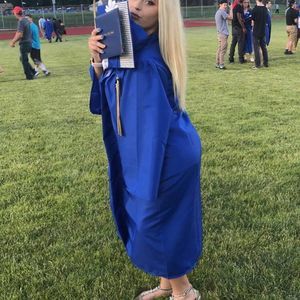 Meet your Posher, Carrie